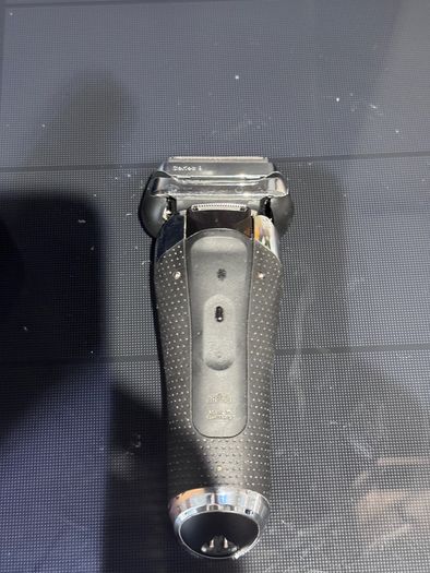 Braun series 9 shaver wet and dry