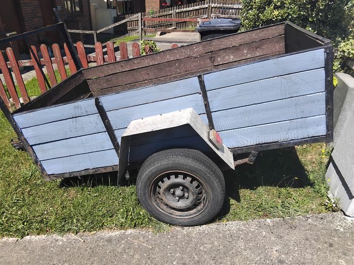 Car trailer