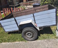 Car trailer