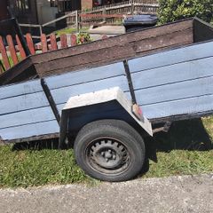 Car trailer