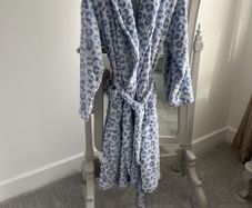 BNWT Cosy Dressing Gown size M