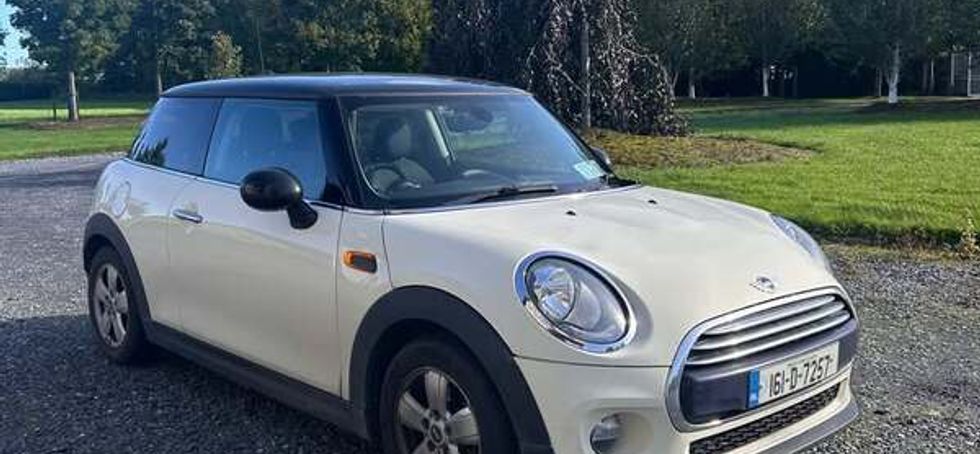 2016 MINI Cooper