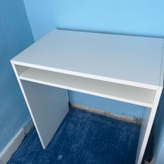Small desk