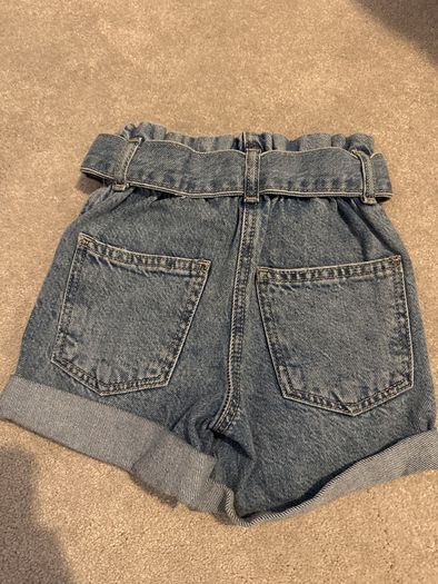 New shorts size 2-3 years
