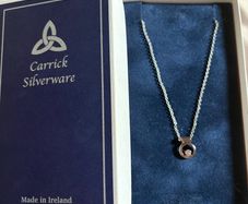 Silver chain with pendant