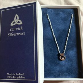 Silver chain with pendant