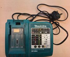 Makita DC18RA 7.2-18V Lithium-Ion Battery Charger