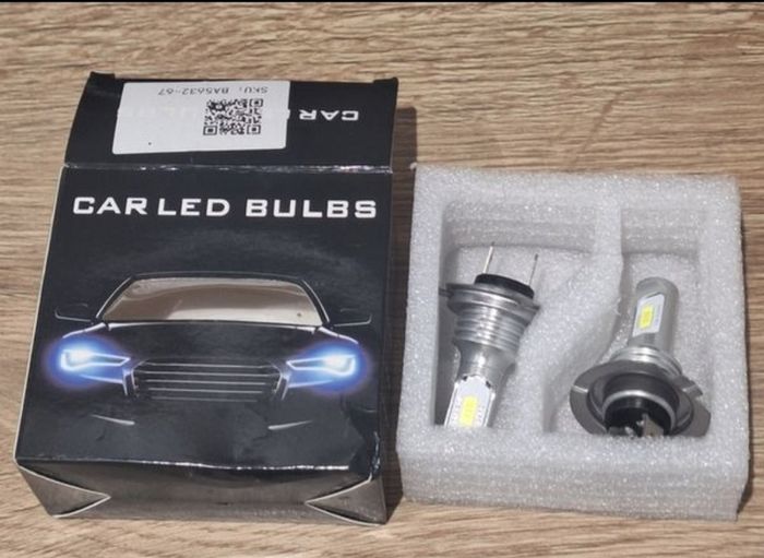 H7 LED Headlight bulbs