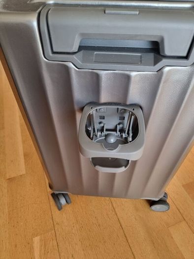 20inch carry-on suitcase