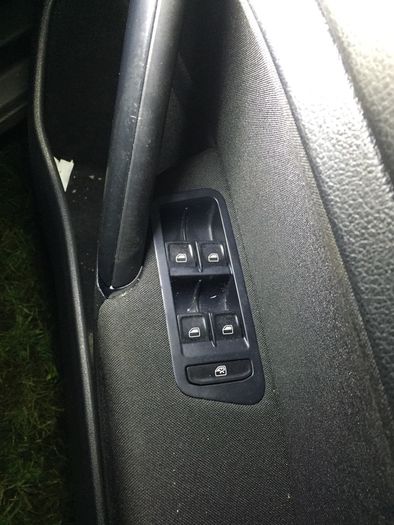 2015 Volkswagen Golf breaking for Parts