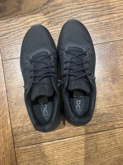 On Running Cloud tilt trainers women's size EU41 as good as new