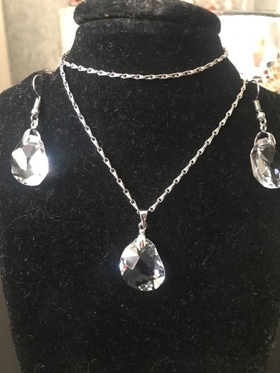 Swarovski Crystal Elements Earrings and Pendant