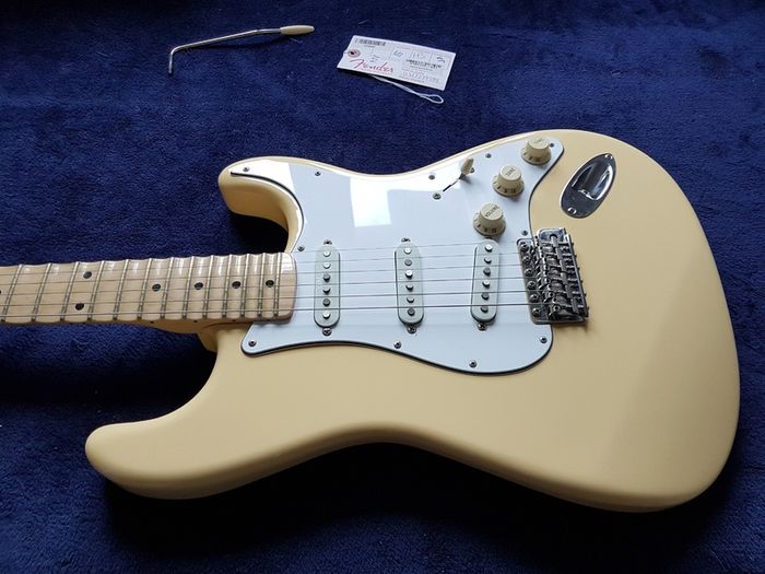 2017 Fender Stratocaster Malmsteen Signature