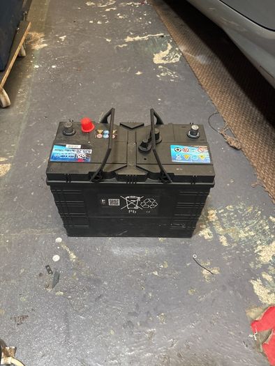 heavy duty 12v 135Ah battery