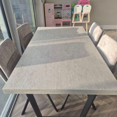 Table and chairs. Easy living