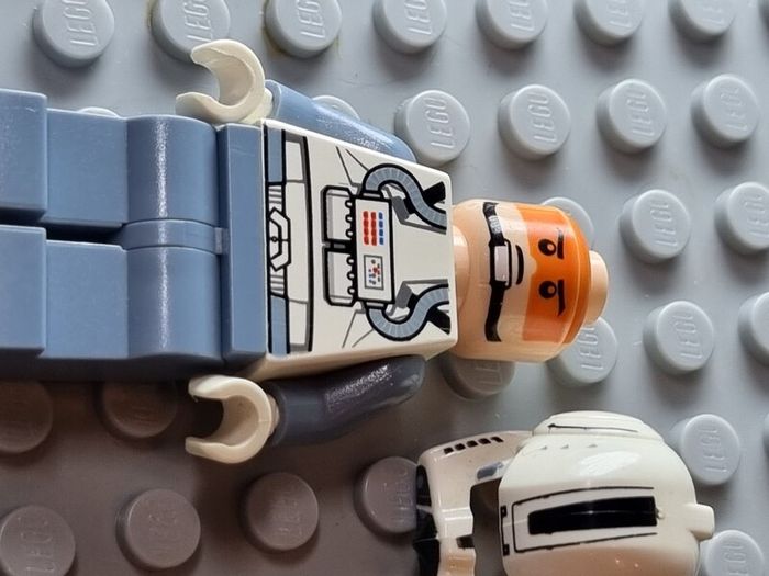 Lego Minifigure Clone Trooper Pilot