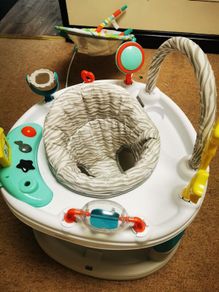 baby jumparoo play