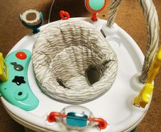 baby jumparoo play
