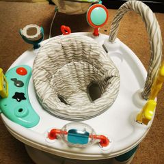 baby jumparoo play