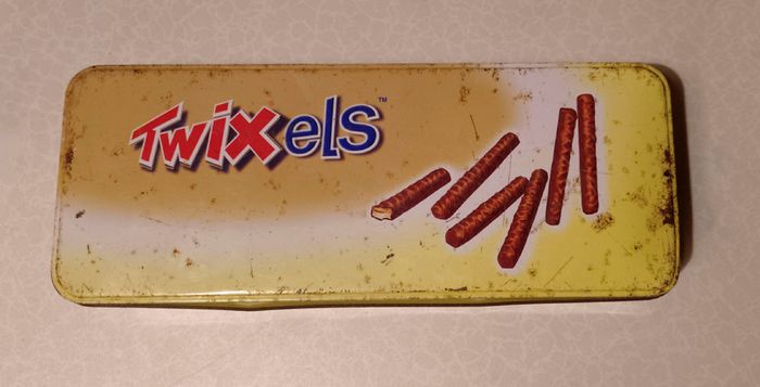 Vintage Twixels Sweet Tin (used).