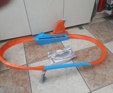 Hotwheels race track