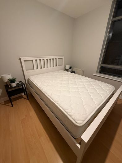 Brand new memory foam and pocket sprung double mattress, bought by mistake