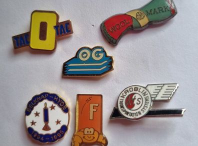 Pin Badges (6)
