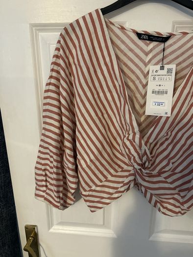 new zara top RRP E33