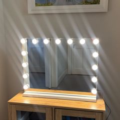 Hollywood Vanity Mirror