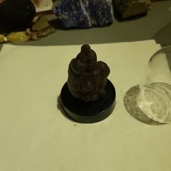 Grey/black kidney shaped agate