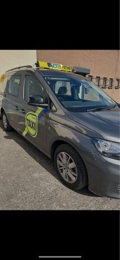 Taxi rental Dublin 01 7979189