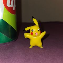 Pokemon Pikachu Figure