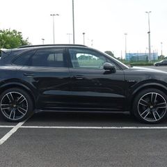 Porsche Cayenne 2022