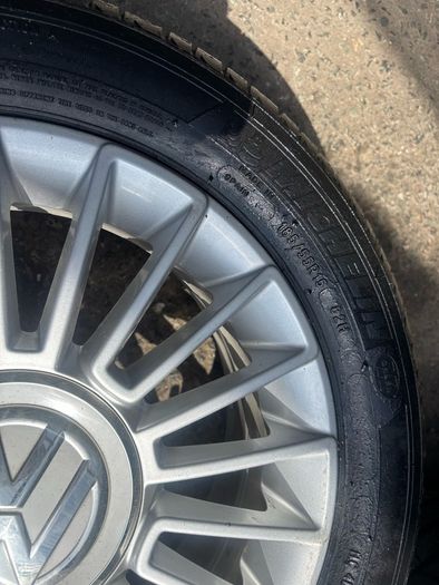 Volkswagen Alloy Wheels with Michellin tires