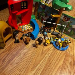 Adopt me Roblox play set