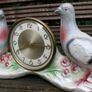 Vintage Jema Holland Pair of Pigeons Mantle Clock Figurines No 428 (works well) Image 10