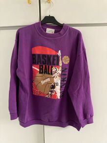 Vintage Sweatshirt Medium