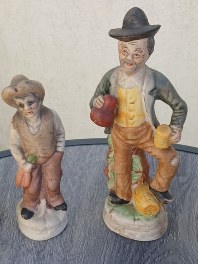 Set of 5 lovely Figurines