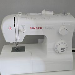 Singer Tradition 2282 - Sewing machine