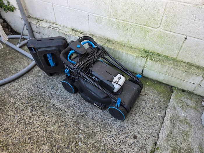 Electric Lawnmower