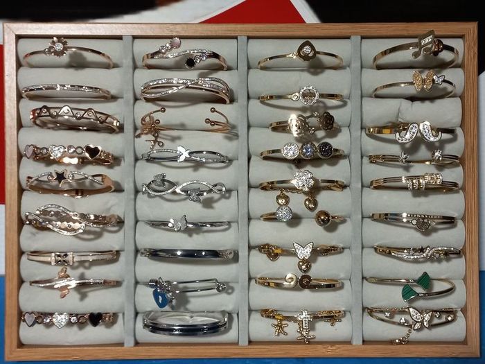 bracelets