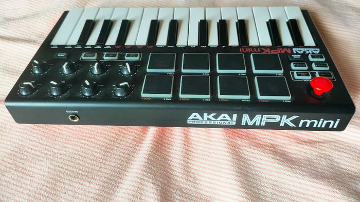 Akai MPK Mini