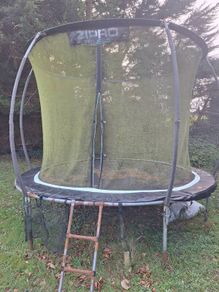 ZIPPRO 10 foot trampoline