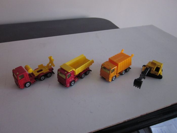 Siku Toy Crane/Other Vehicles X6