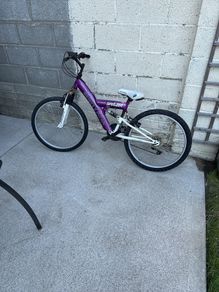 Girls bike