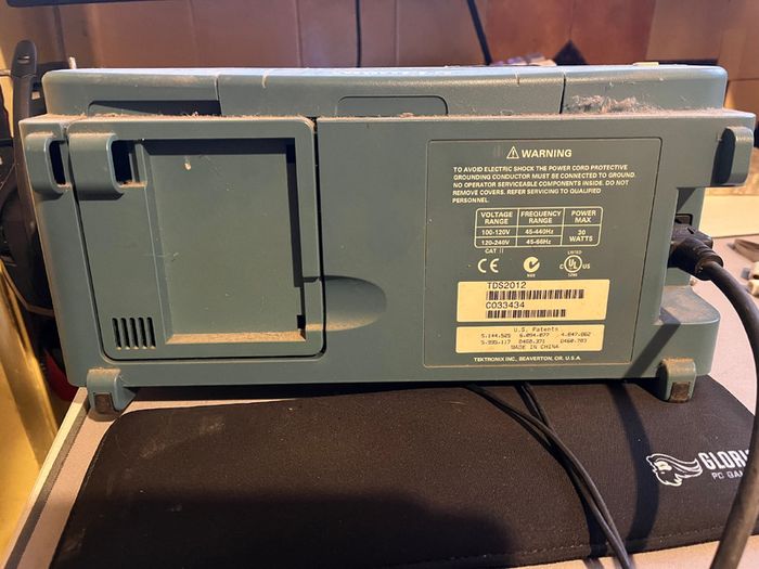 Tektronix TDS2012 100MHz Digital Storage Oscilloscope - Working