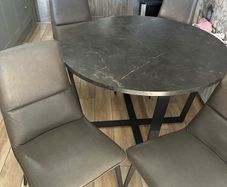 round table 80cm 4 leather dining chairs