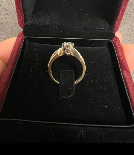 9ct Gold Diamond Cluster Ring