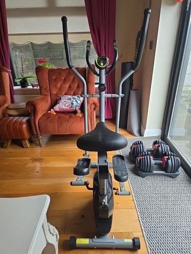 Cross Trainer