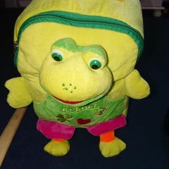 Frog Backpack with wheels - new